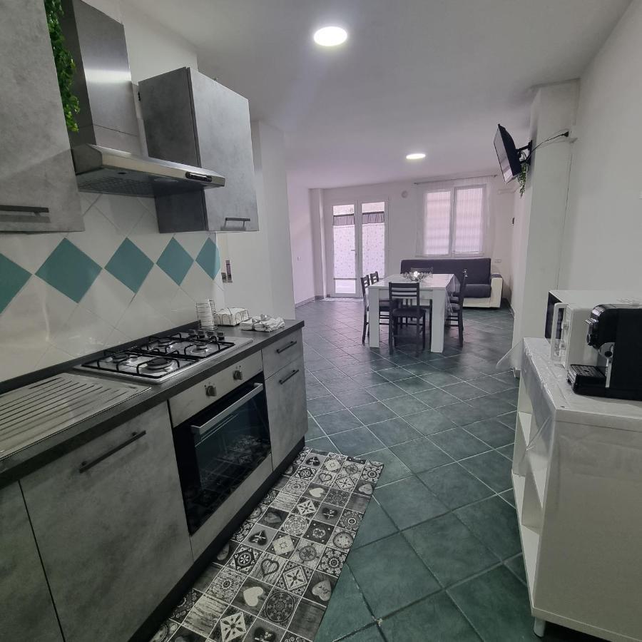 Casa Vacanze Afea Torre Dell'Orso Salento Puglia Exterior photo