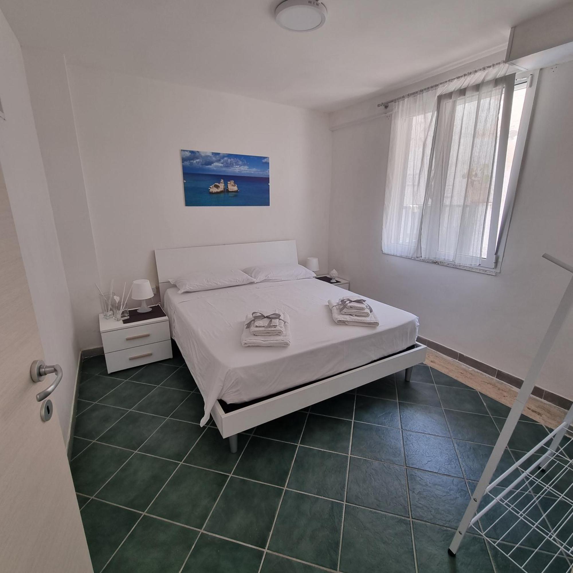 Casa Vacanze Afea Torre Dell'Orso Salento Puglia Exterior photo